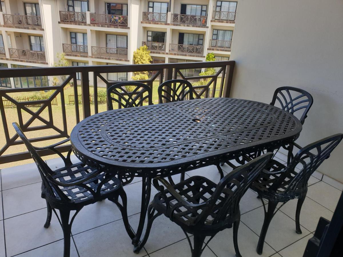 Topanga Holiday Home Uvongo Beach Esterno foto